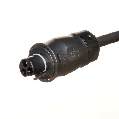 Ly01 to Betteri Bc01 Connector Screw Type Male Plug Schuko 5m Cable Length to Ip68 Schuko Used on Balcony Solar System WIFI NO