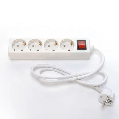 EU認証 H05VV-F 3x1.5mm2 4 ストップ電源 ストリップ 接続器 Euプラグ 16A のスイッチ付きソケット延長コード