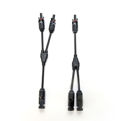 防水 男性と女性のコネクタ PVケーブルのための太陽電池ワイヤストリップ 2.5-10 AWG 正常セクション 1C X56/0.285MM
