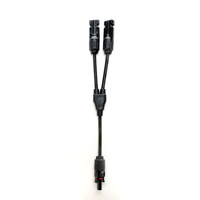 防水 男性と女性のコネクタ PVケーブルのための太陽電池ワイヤストリップ 2.5-10 AWG 正常セクション 1C X56/0.285MM