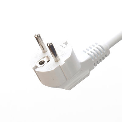 ホワイト 220V ユーロ電源ストリップ ソフトウェア再設計のための電源保護具 3出口 6フィート電源コードとカスタマイズされたサポート