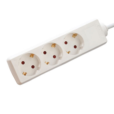 ホワイト 220V ユーロ電源ストリップ ソフトウェア再設計のための電源保護具 3出口 6フィート電源コードとカスタマイズされたサポート