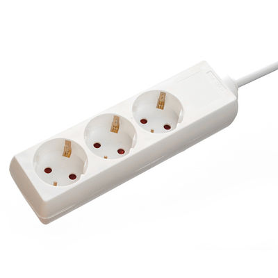 ホワイト 220V ユーロ電源ストリップ ソフトウェア再設計のための電源保護具 3出口 6フィート電源コードとカスタマイズされたサポート