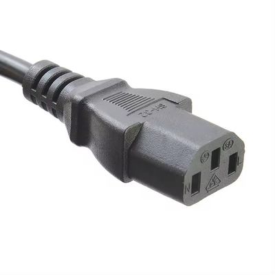 電源プラグ 1.5M またはカスタマイズされたケーブル長さ 純銅のヨーロッパ電源コード AC 3 尖端プラグ C13 と接地線延長