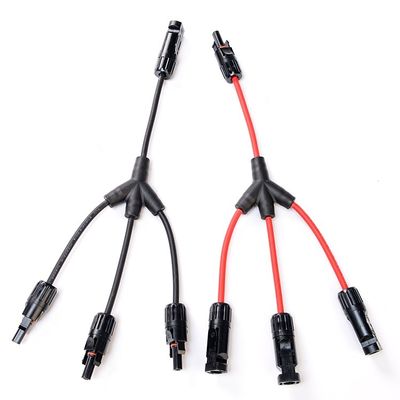 30A IP67 TUV認定ソーラーパネルストリングケーブル 4-6mm2 12awg Pv Dcソーラーコネクタ 正常セクション 1C X56/0.285MM