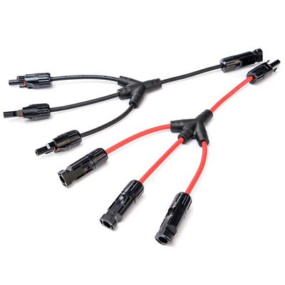 30A IP67 TUV認定ソーラーパネルストリングケーブル 4-6mm2 12awg Pv Dcソーラーコネクタ 正常セクション 1C X56/0.285MM